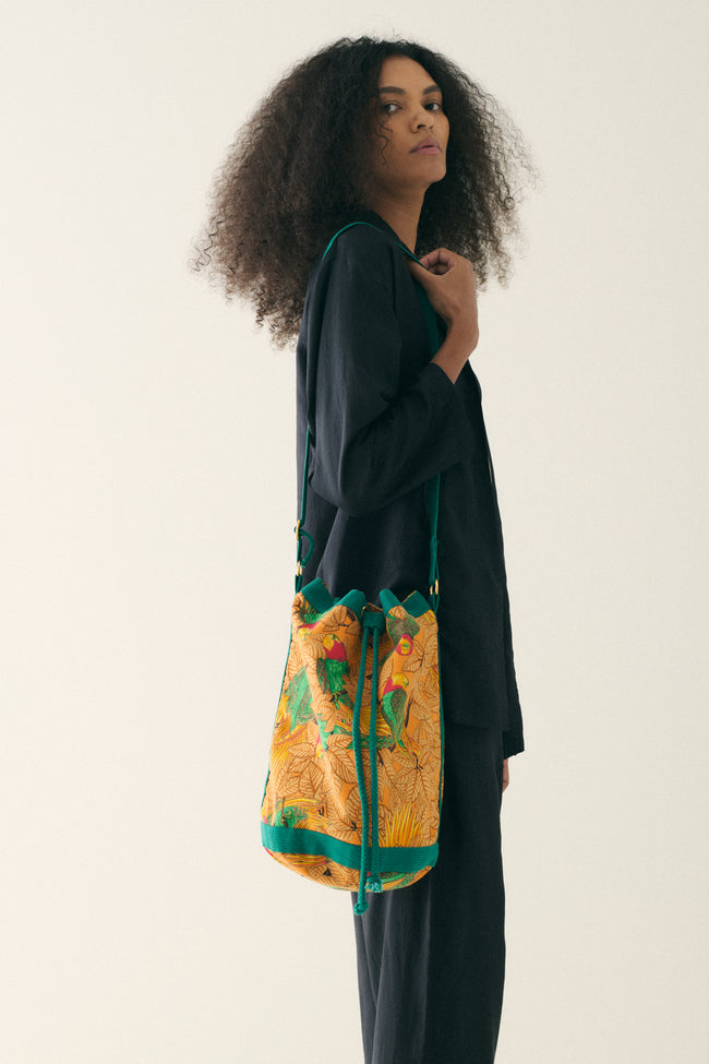 Hermès Toile les Perroquetes Bucket Bag - Desert Vintage