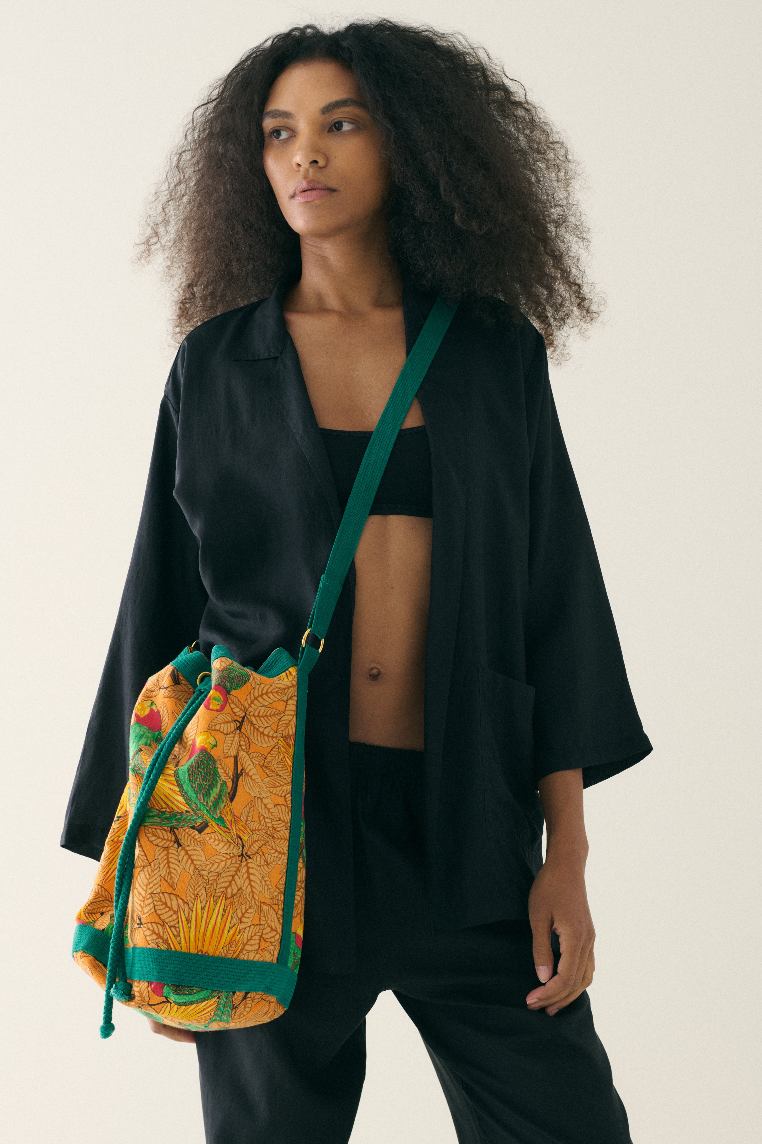 Hermès Toile les Perroquetes Bucket Bag - Desert Vintage
