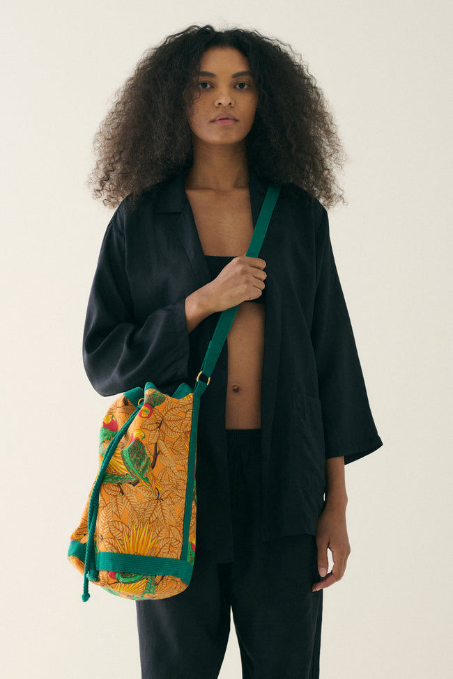 Hermès Toile les Perroquetes Bucket Bag - Desert Vintage