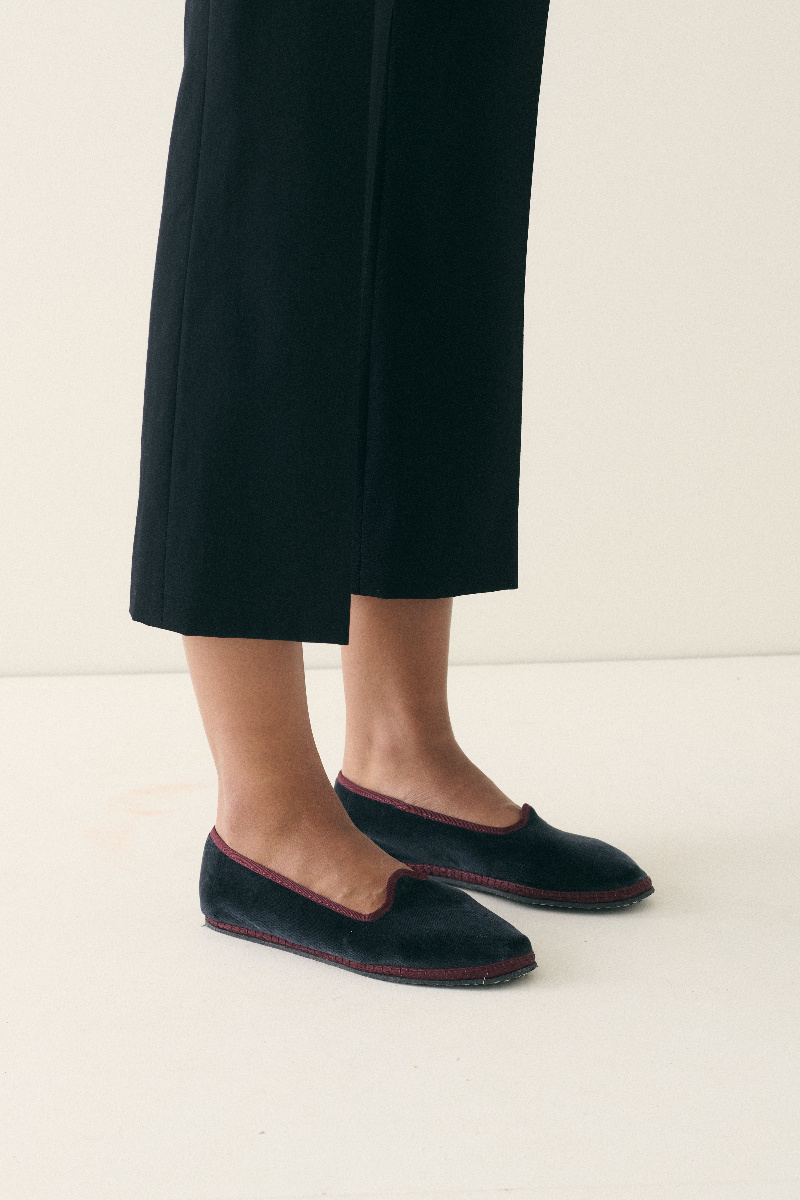 Vibi Venezia Velvet Loafers - Rasputin - Desert Vintage