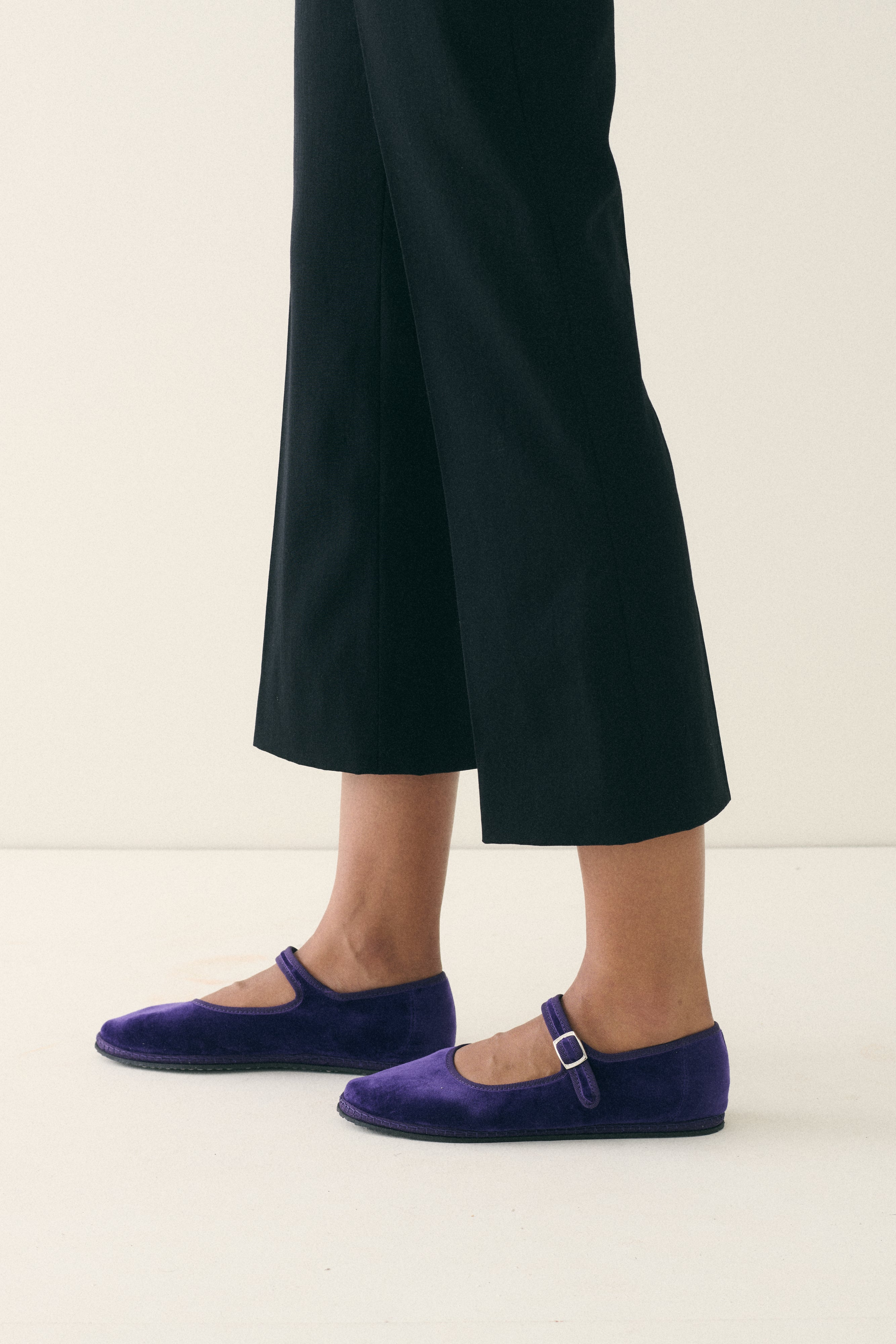 Vibi Venezia Velvet Mary Janes - Viola - Desert Vintage
