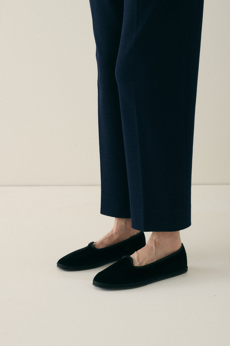 Vibi Venezia Velvet Loafers - Nero - Desert Vintage
