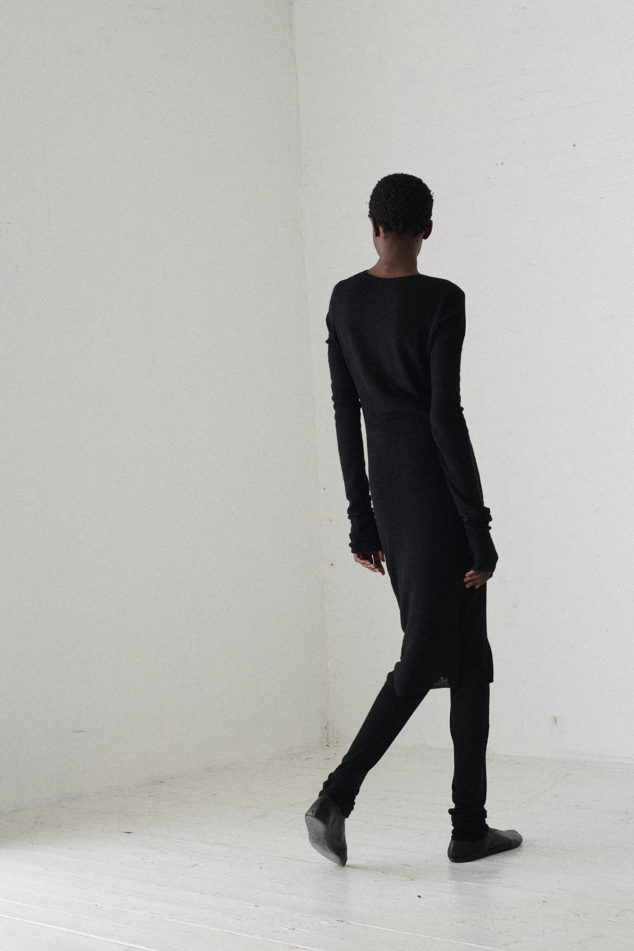 Black Cashmere Ensemble - Desert Vintage