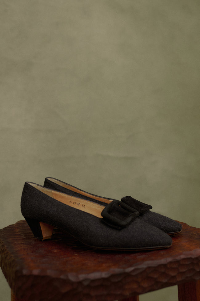 Manolo Blahnik Buckle Heel - Desert Vintage