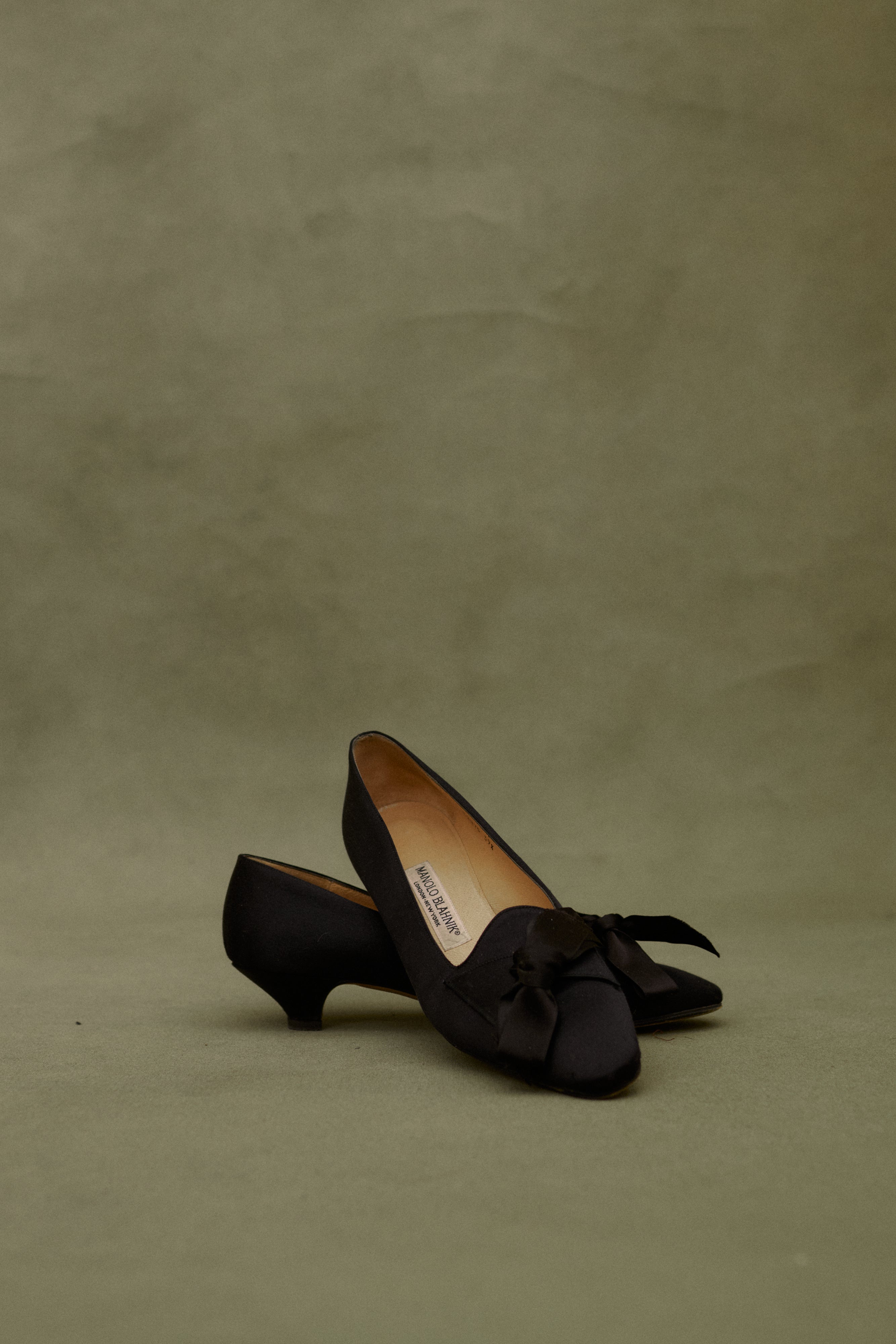 Manolo Blahnik Black Kitten Heel - Desert Vintage