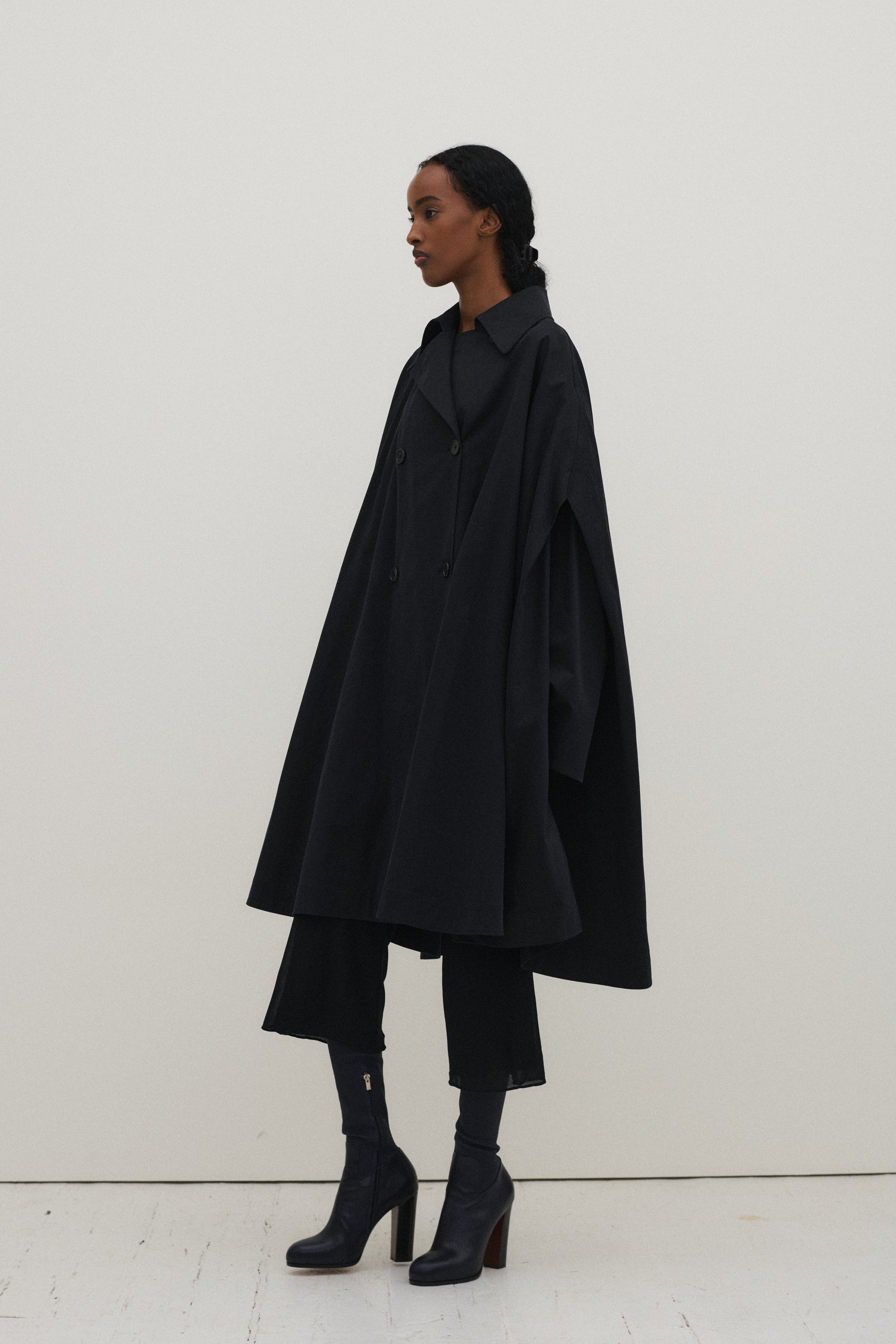 The Row Navy Trench - Desert Vintage
