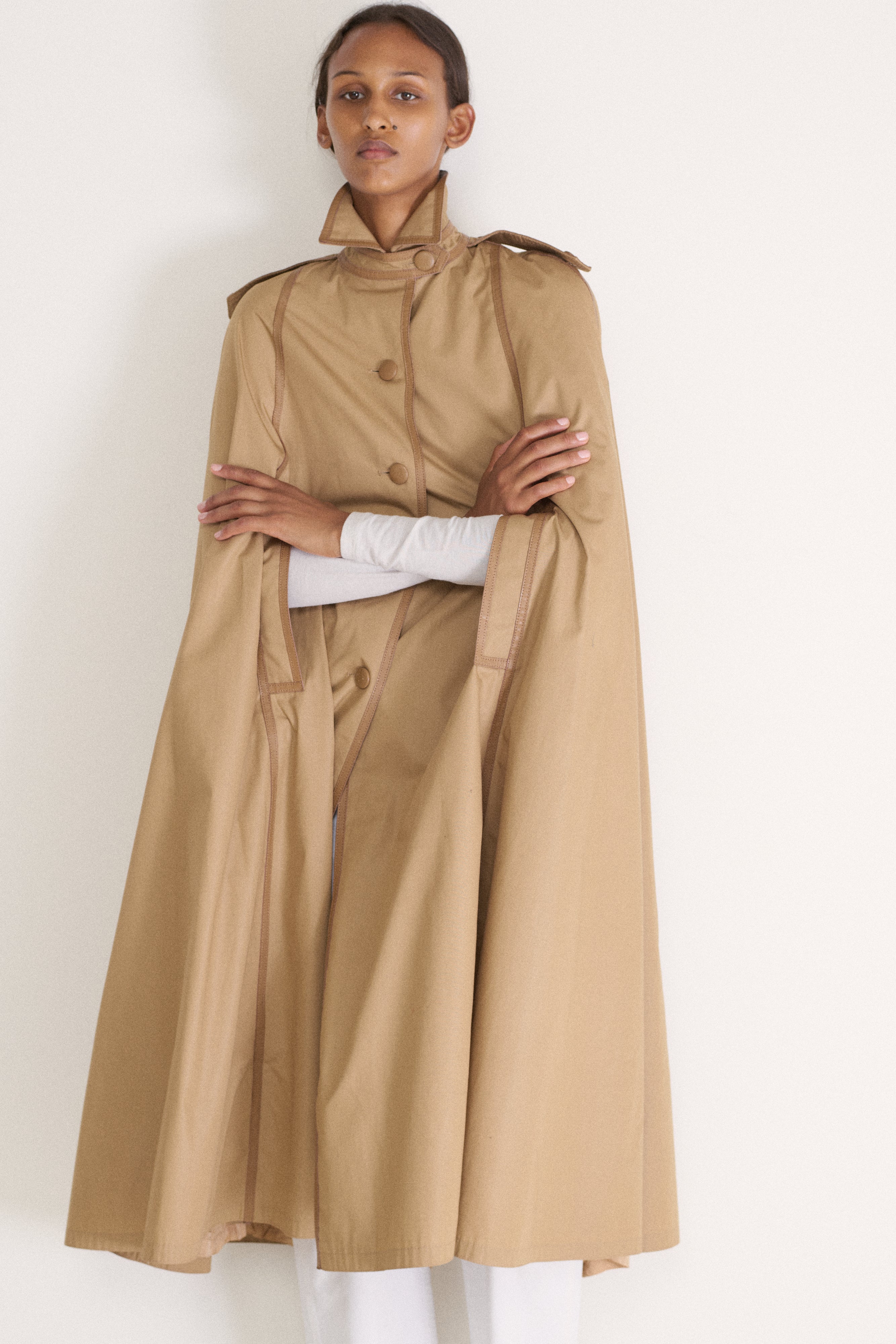 Louis Feraud Khaki Cape - Desert Vintage