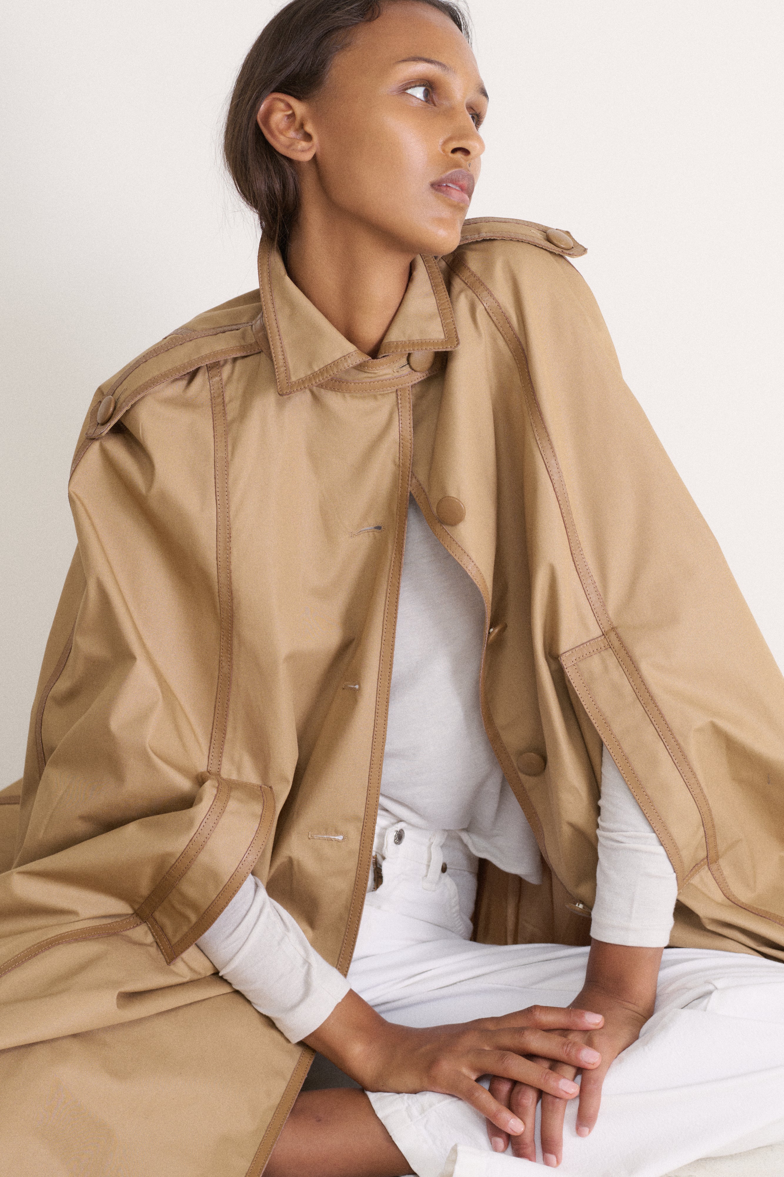 Louis Feraud Khaki Cape - Desert Vintage
