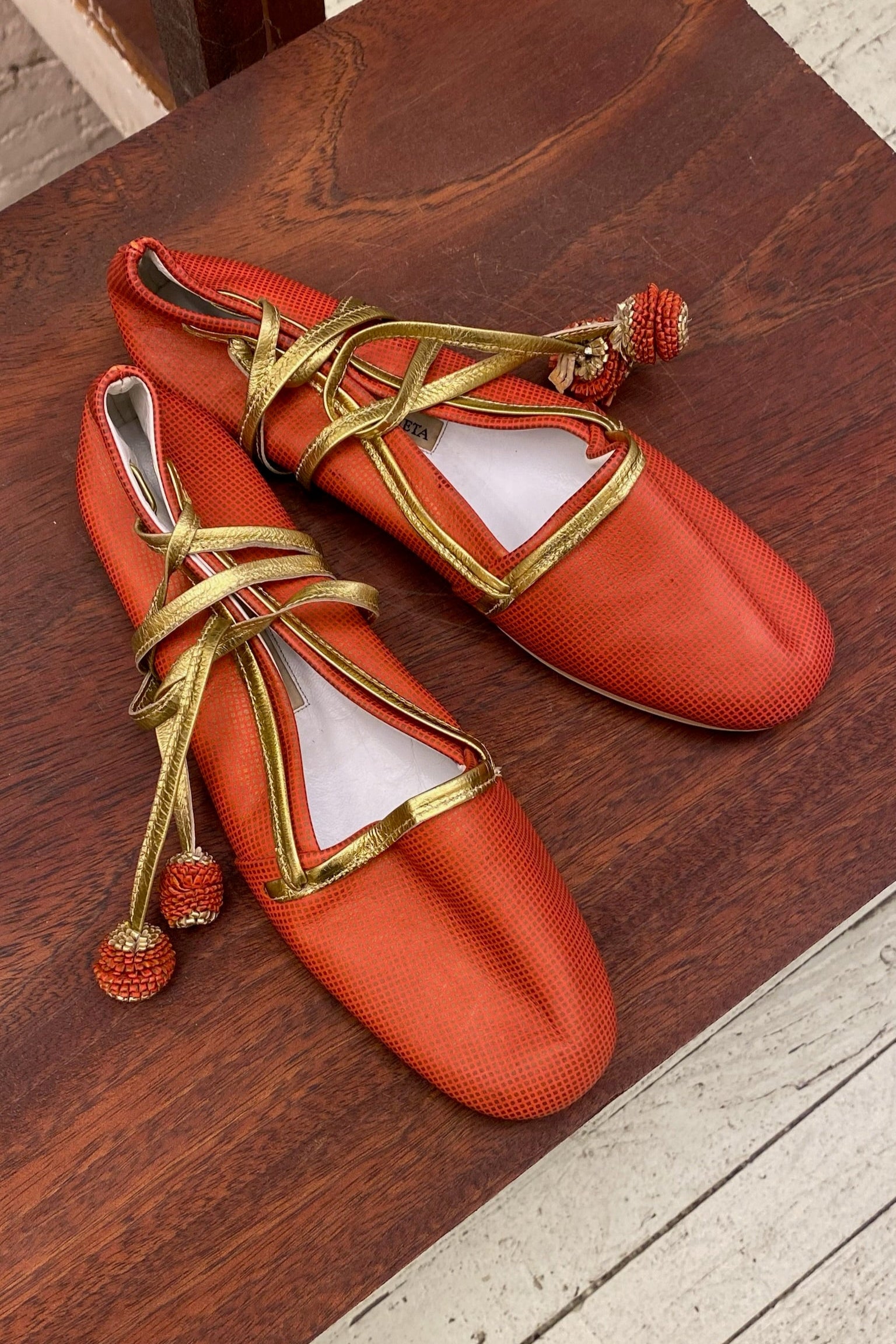 Bottega Veneta Leather Flats - Desert Vintage