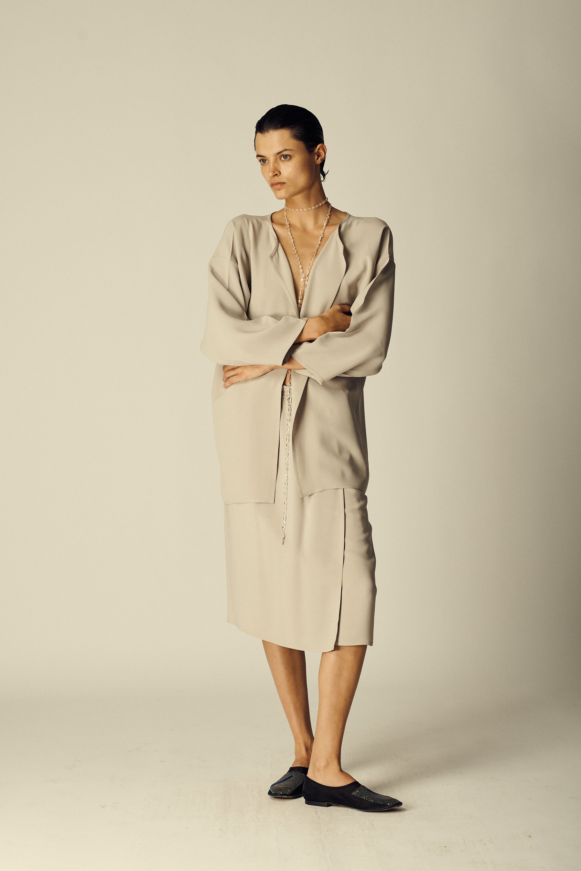 Zoran Dove Grey Silk Ensemble - Desert Vintage