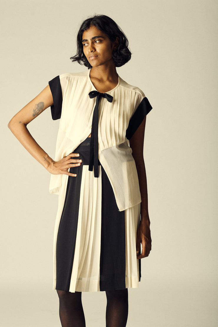 Chanel Black and White Ensemble - Desert Vintage